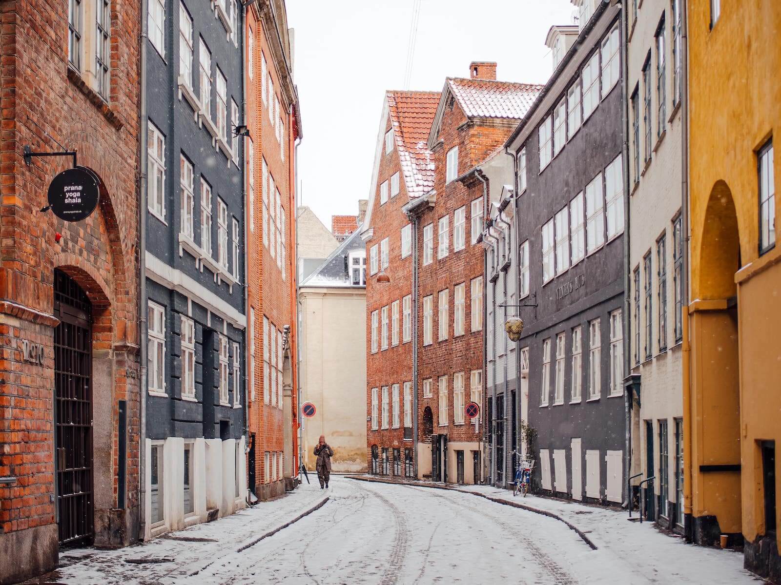 Media content for Visa information & Housing