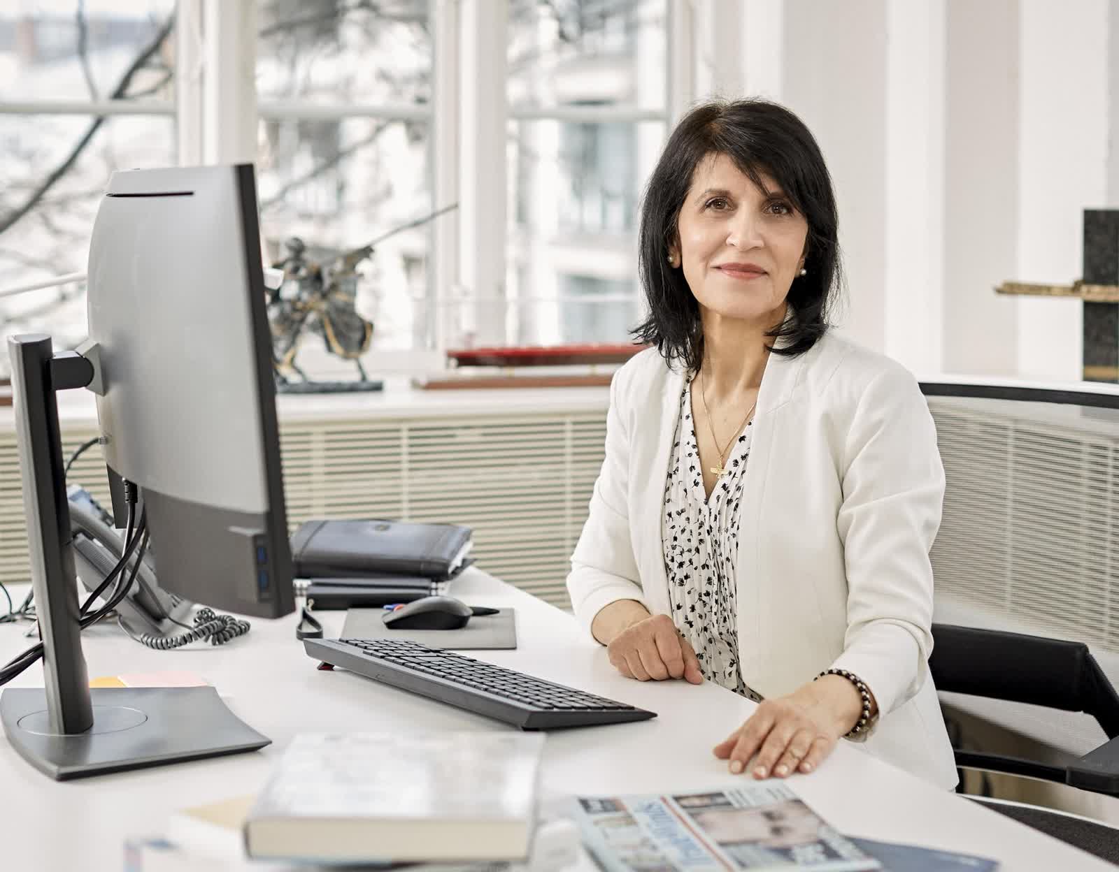 Media content for CBS Insider: Blue MBA