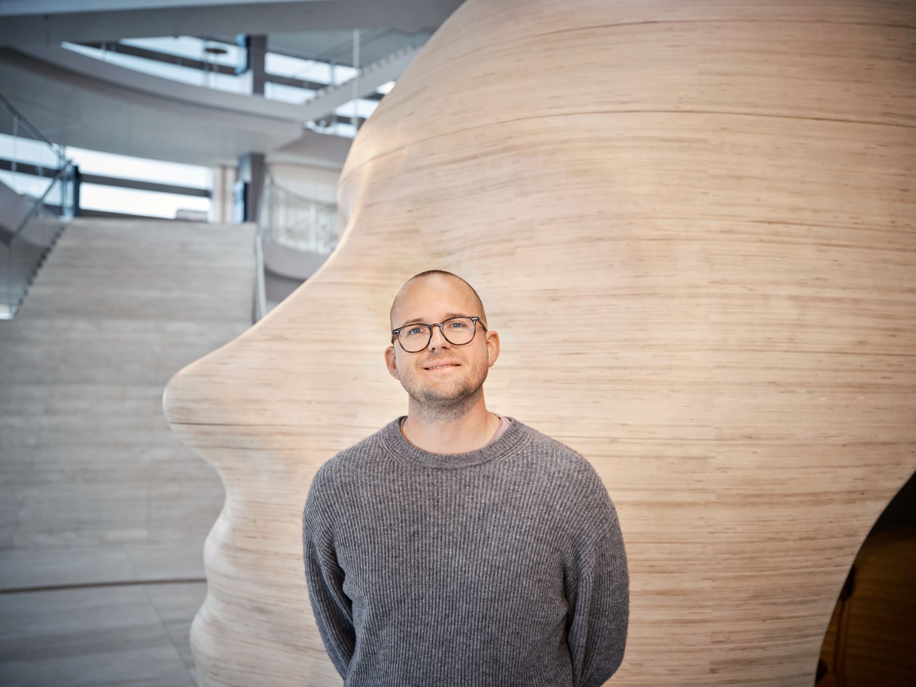 Media content for Mange bolde i luften før tæppet går